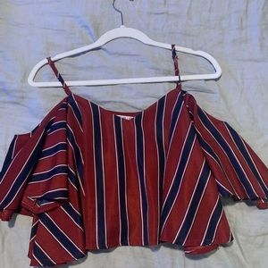 🚫SOLD Cute Flowy Top